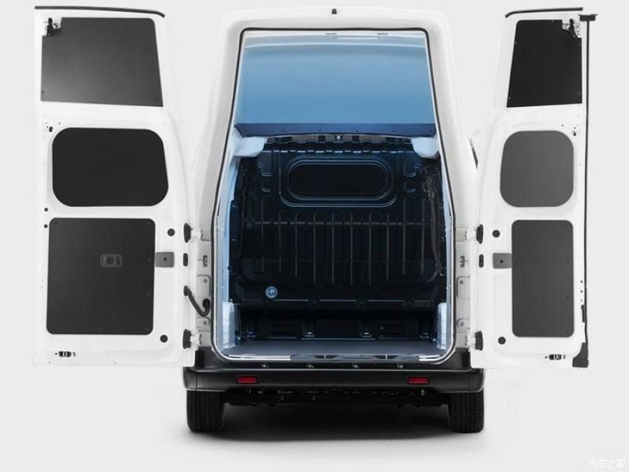 Багажник Nissan e-NV200 XL Voltia 2020 года  (фото 7 из 11)